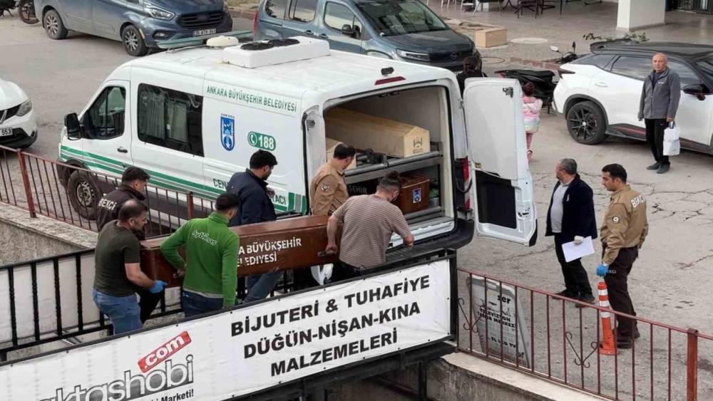 Ankara&rsquo;da eski eşini &ouml;ld&uuml;rd&uuml;kten sonra intihar eden adamın cebinden cinayet notu &ccedil;ıktığı iddiası

