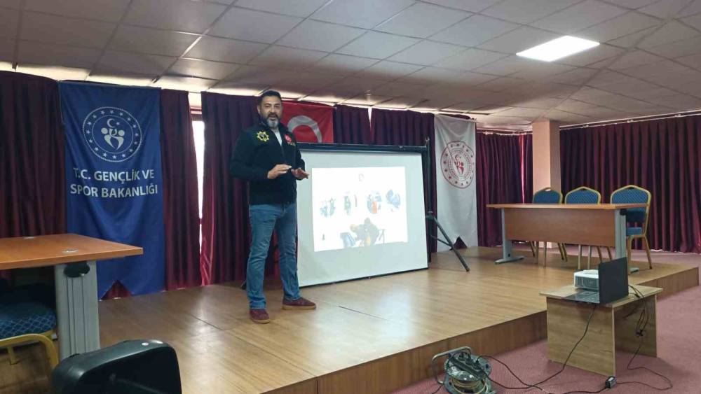 H&uuml;y&uuml;k&rsquo;te zehir tacirlerine karşı bilin&ccedil;li anne mesaisi
