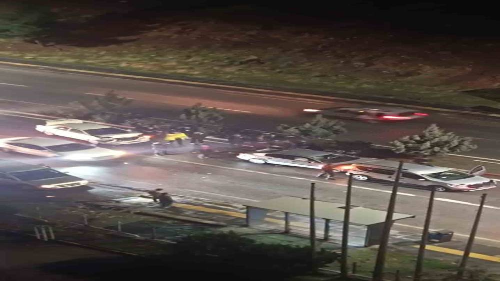 Siirt&rsquo;te zincirleme trafik kazası: 2 yaralı
