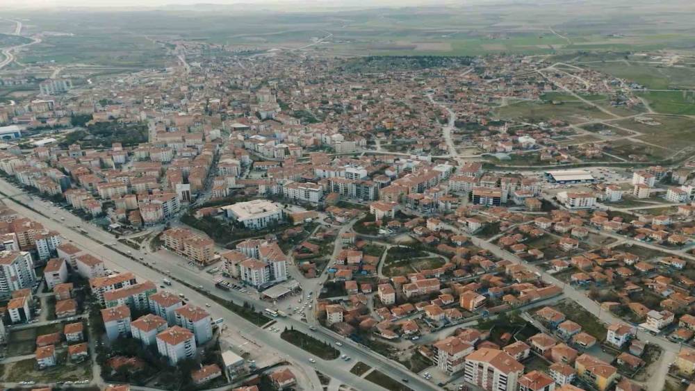 Başkan Dere&rsquo;den ikinci yıl mesajı: "Yaptığımız her hizmeti Sungurlu&rsquo;muzun evlatlarına armağan ediyoruz"
