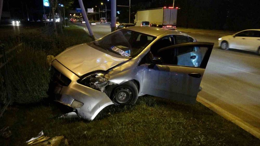 Malatya&rsquo;da tır ile &ccedil;arpışan ara&ccedil; ref&uuml;je &ccedil;ıktı
