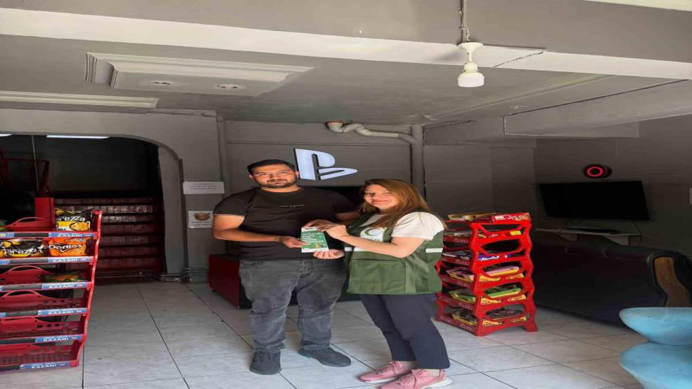 Yeşilay Kars Şubesi&rsquo;nden esnafa bağımlılıkla m&uuml;cadele bilgilendirmesi
