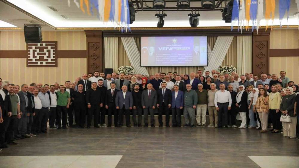 25 Yıllık teşkilat aynı &ccedil;atı altında toplandı
