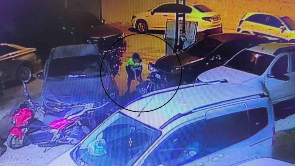 Motosikleti &ccedil;alan &ccedil;ocuğun 14 yaşında olduğu ortaya &ccedil;ıktı

