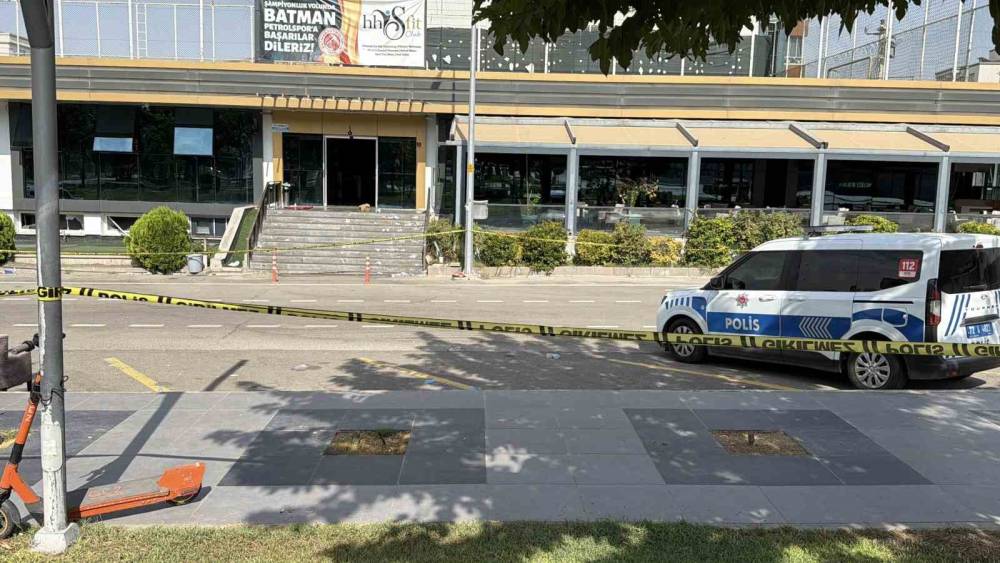 Batman&rsquo;daki spor salonu yangınına ilişkin 4 g&ouml;zaltı
