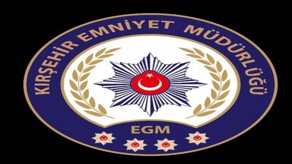 Sosyal platformda pazar şemsiyesi ilanıyla 100 bin liralık dolandırıcılık: 2 ş&uuml;pheli tutuklandı
