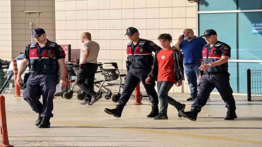 15 yaşındaki &ccedil;ocuğu darbeden ş&uuml;pheli tutuklandı
