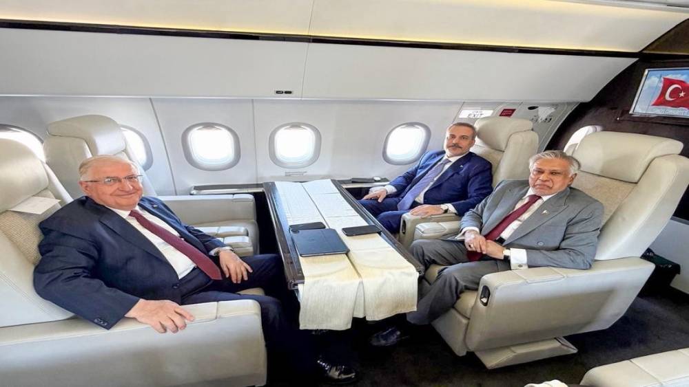 Bakan Fidan ve G&uuml;ler, Pakistan Dışişleri Bakanı Dar ile Bişkek&rsquo;e gidiyor
