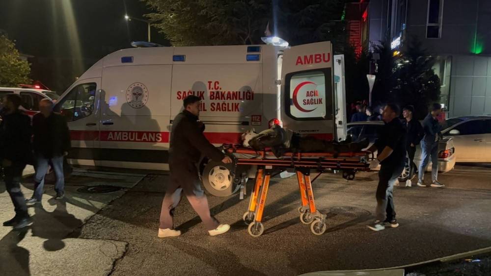 Erzincan&rsquo;da motosiklet ile otomobil &ccedil;arpıştı: 1 yaralı
