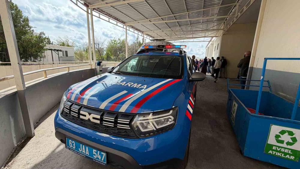 Siverek&rsquo;te silahlı kavga: 3 yaralı
