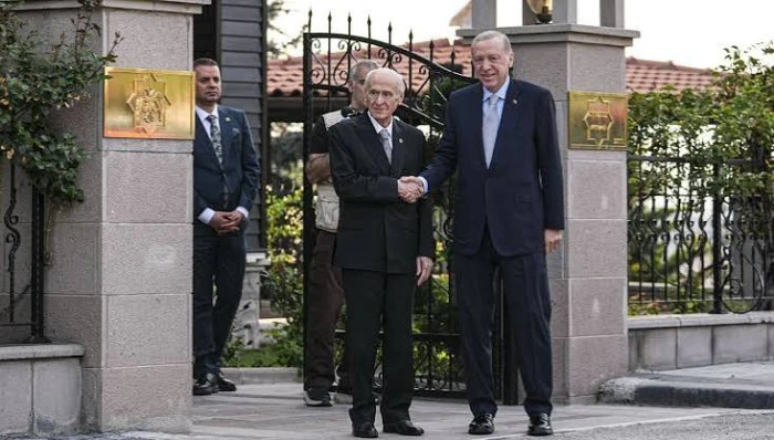 Cumhurbaşkanı Erdoğan ile MHP Genel Başkanı Bah&ccedil;eli&rsquo;nin g&ouml;r&uuml;şmesi sona erdi