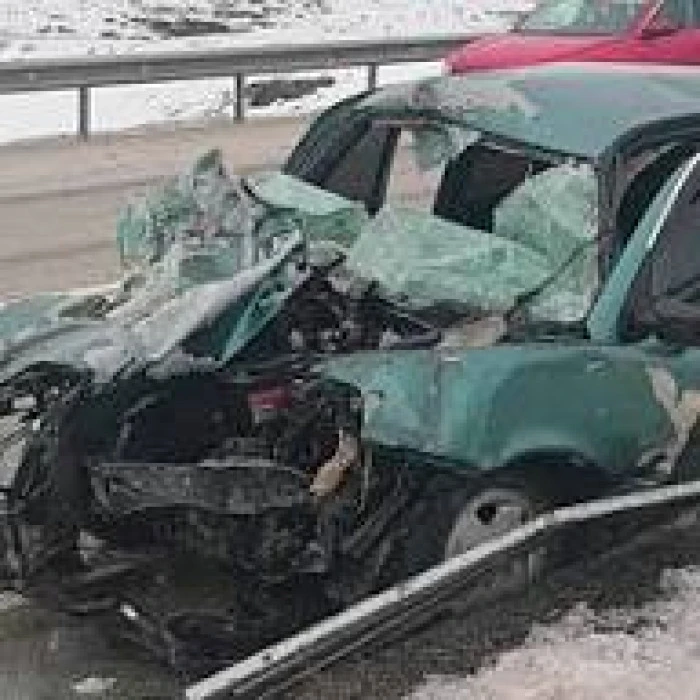 Erzurum-Pasinler yolunda trafik kazası: 1&rsquo;i ağır 3 yaralı