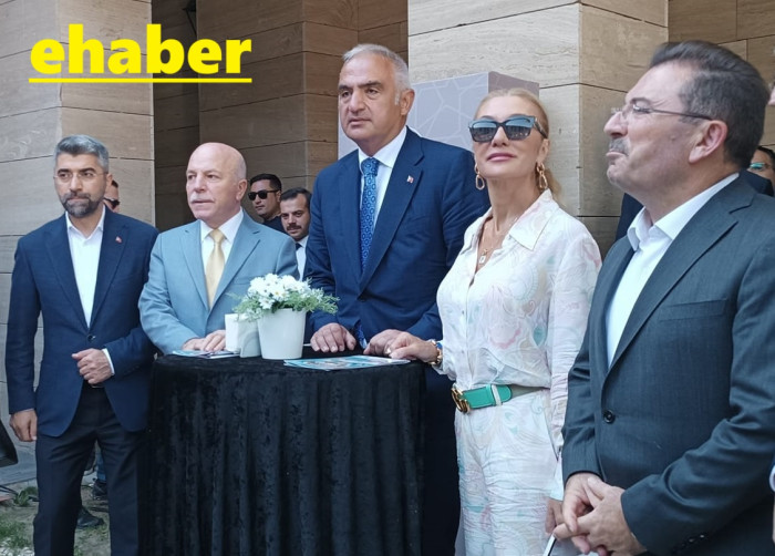 Kültür ve Turizm Bakanı Mehmet Nuri Ersoy, Palandöken Kültür Yolu Festivali’nin açılış programı için Erzurum’a geldi.