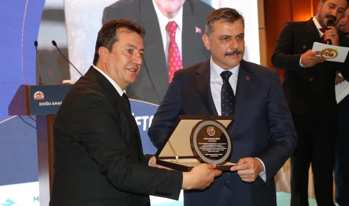 DAGC, Erzurum&rsquo;daki g&ouml;rkemli t&ouml;renle &ouml;d&uuml;lleri sahiplerine ulaştırdı