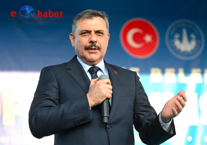 Erzurum&rsquo;un Aziziye il&ccedil;esinde d&uuml;zenlenen t&ouml;renle Alaca Şehitliği, Vali Mustafa &Ccedil;ift&ccedil;i Millet Bah&ccedil;esi, Butik Otel ve VIP Aile Havuzları ile Hayvan Barınağı ve Rehabilitasyon Merkezi hizmete a&ccedil;ıldı.