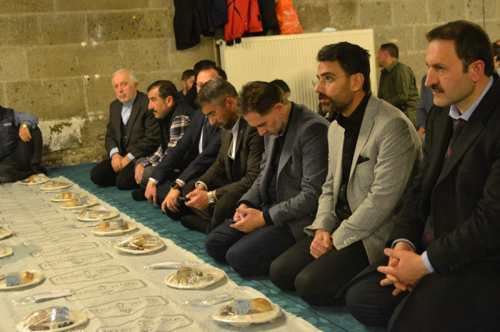 ESTP Gazze ve Doğu Türkistan için ‘Sessiz Farkındalık İftar Yemeği’ verdi.