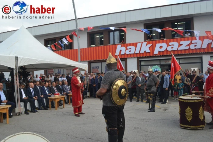 Erzurum’da 7. Halk Pazarı Açıldı: Sekmen’den Gazze’ye Dua, Gençlere Müjde