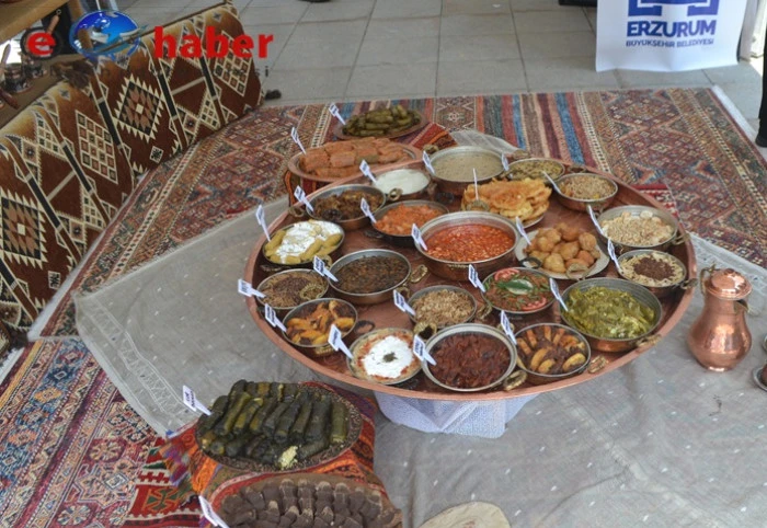 “UNESCO Gastronomi Şehri Erzurum’da 55 Ürünlük Kahvaltı Sofrası”